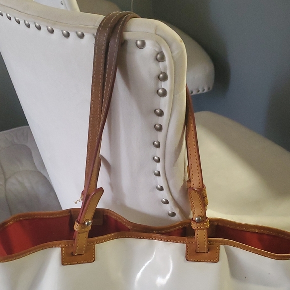 Dooney & Bourke White  and Brown Tote Bag - Picture 12 of 16